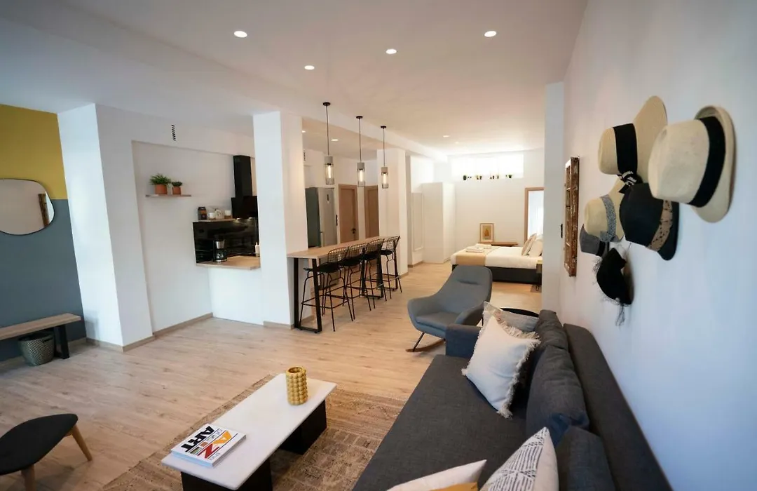 Modern 2Bed 2Bath Loft In Acropolis Area-1