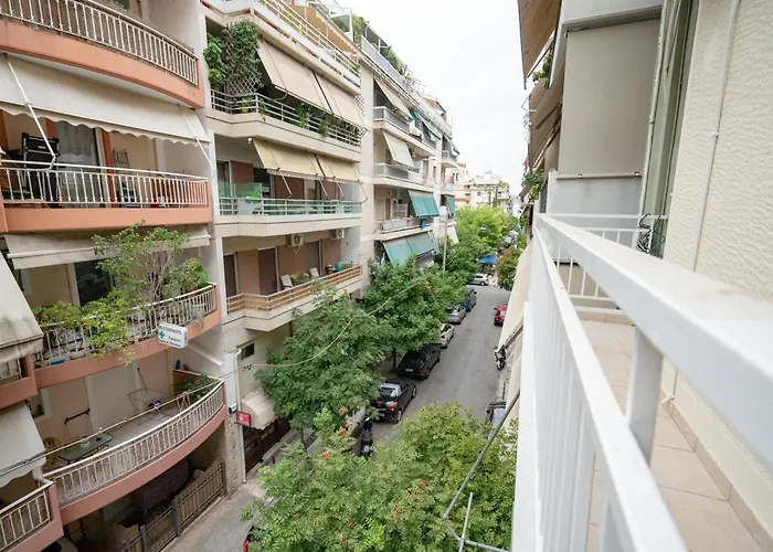 Central Train Station Flat For 4 Persons